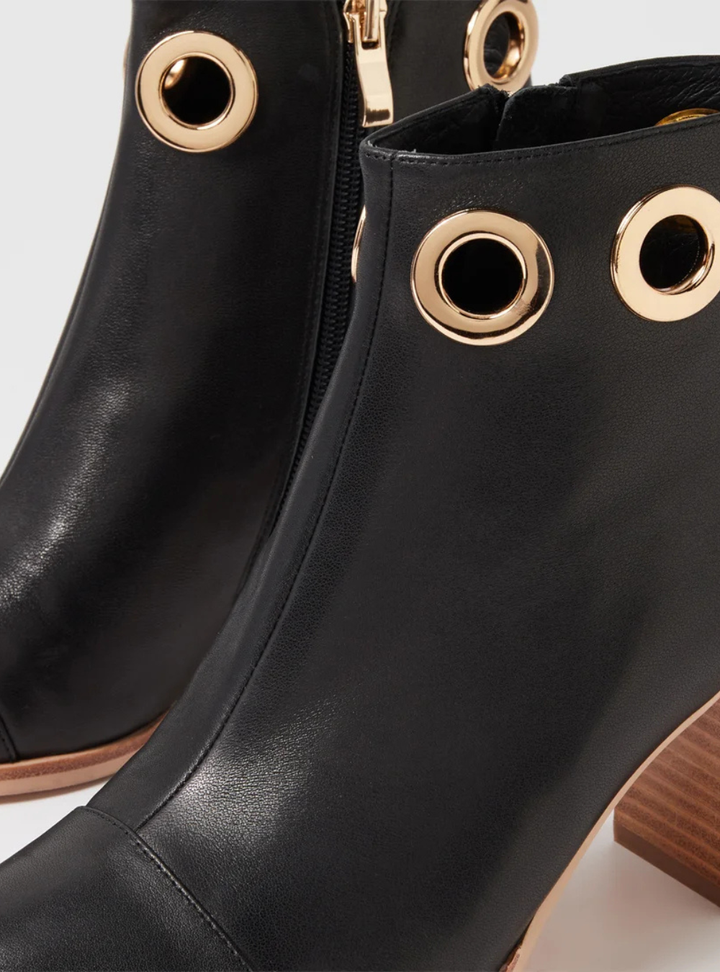 Aviva - Black Leather Boots