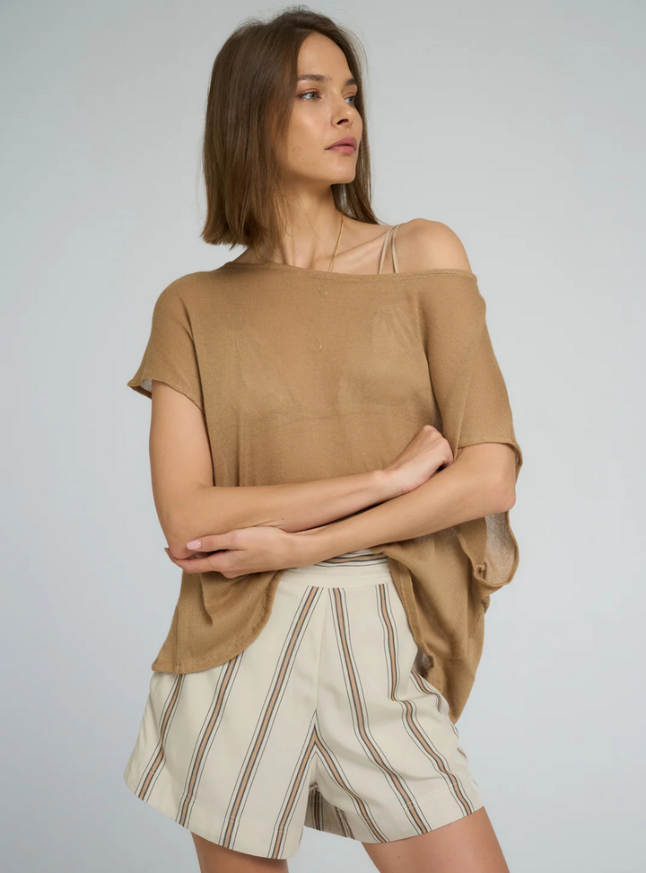 Field Tee - Light Brown