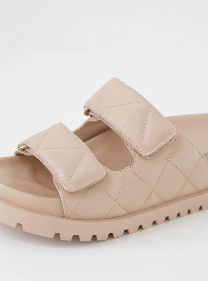 Urmi Slide - Cafe Leather