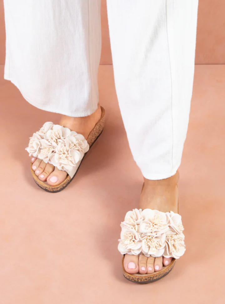 Corsage Slide - Natural