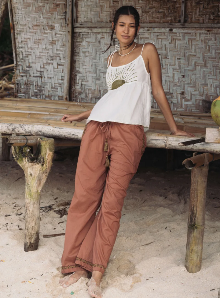 Follow The Sun Pant - Nut