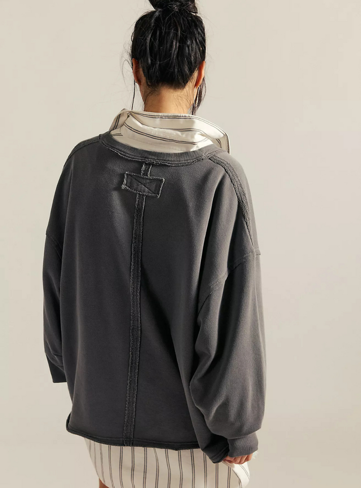 Venice V-Neck Graphic Sweatshirt - Washed Black Combo