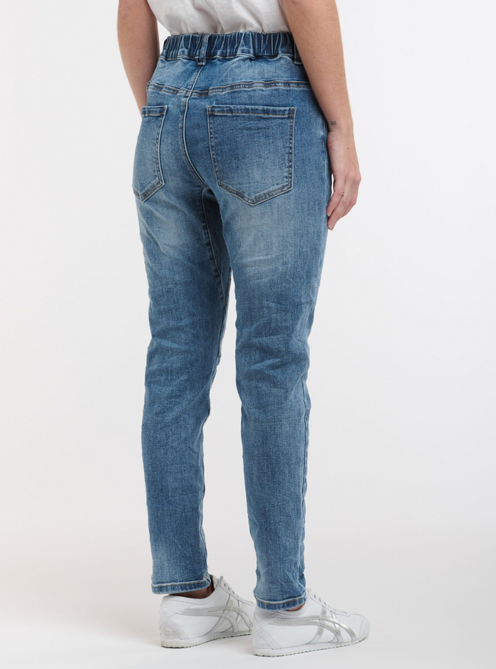 ITALIAN STAR Emma Stretch Jeans - Light Wash Denim