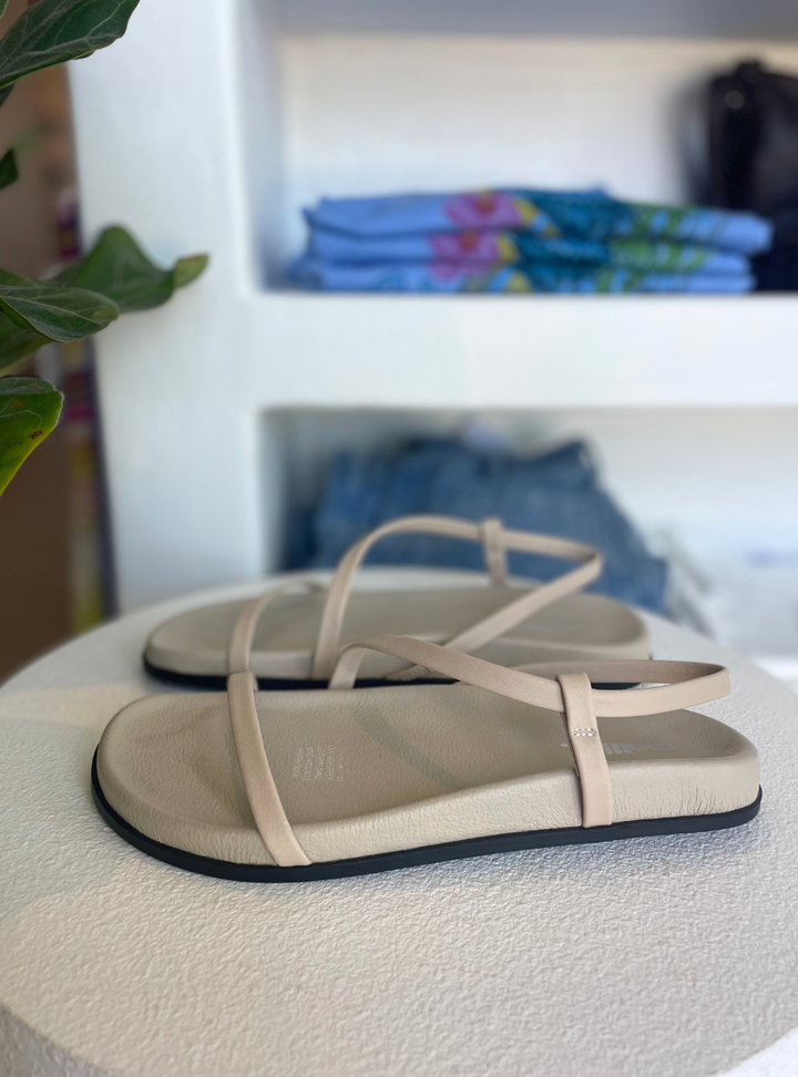 Herlia - Stone Leather