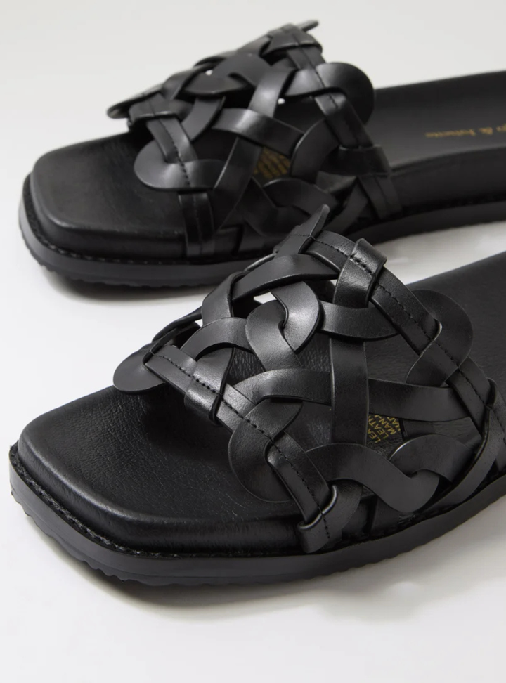 Rory - Black Leather