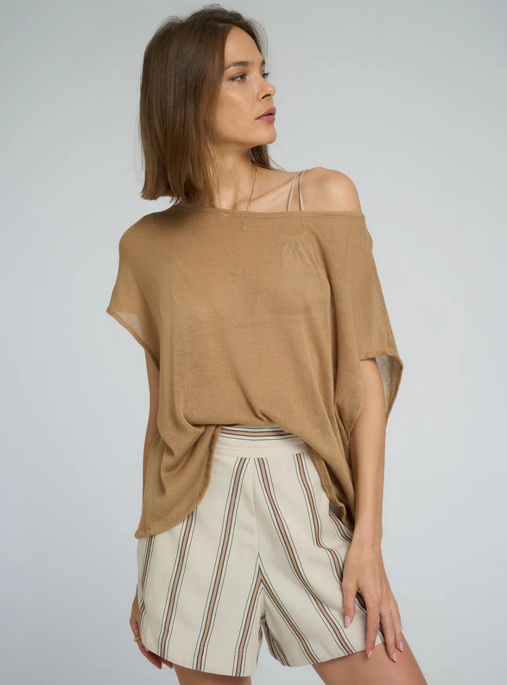 Field Tee - Light Brown