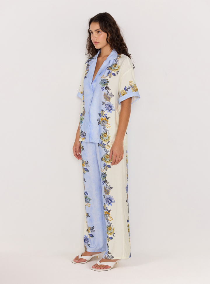 Lucia Resort Shirt - Blue & Cream Floral