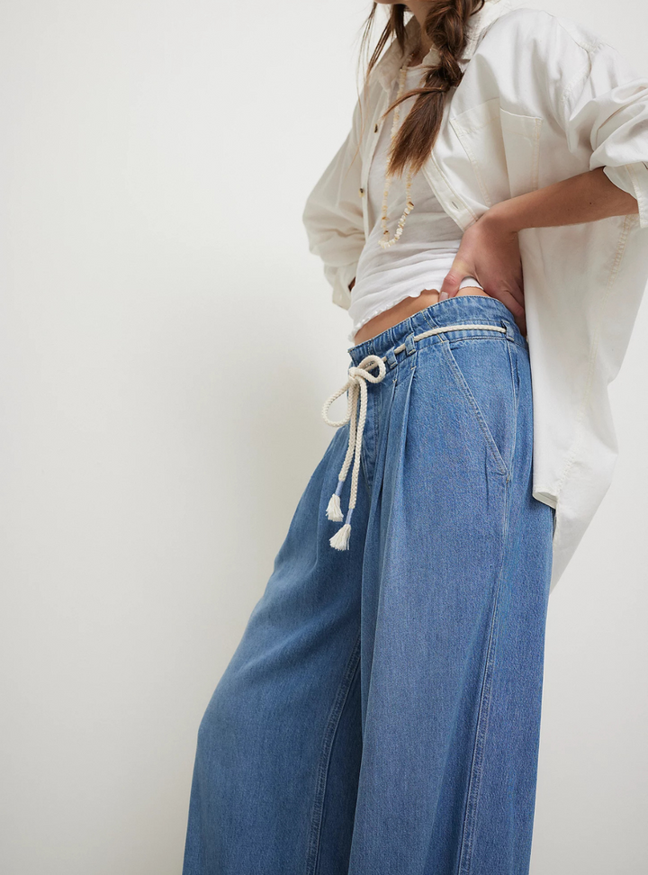 Dakota Cinched Pull-On Jeans - Vine