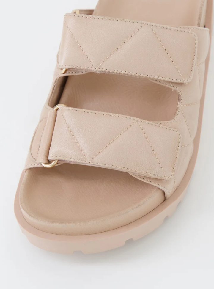 Urmi Slide - Cafe Leather