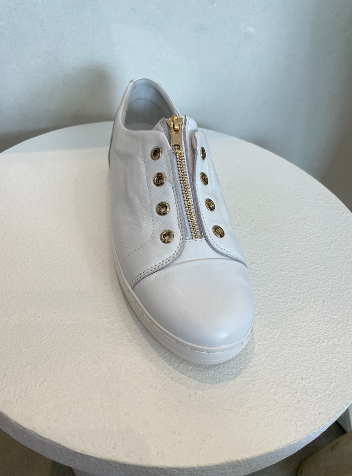 Wavana - White Leather