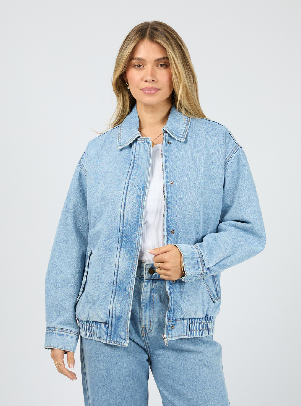 Max Bomber - Light Blue