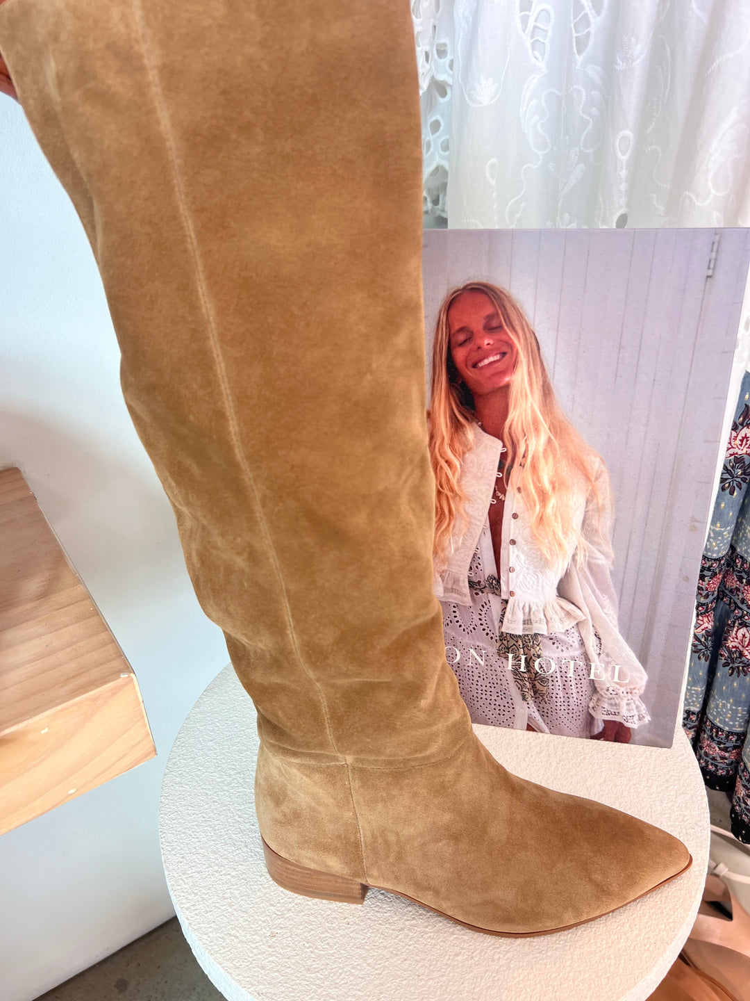 Sabasti Boot - Cashmere Suede