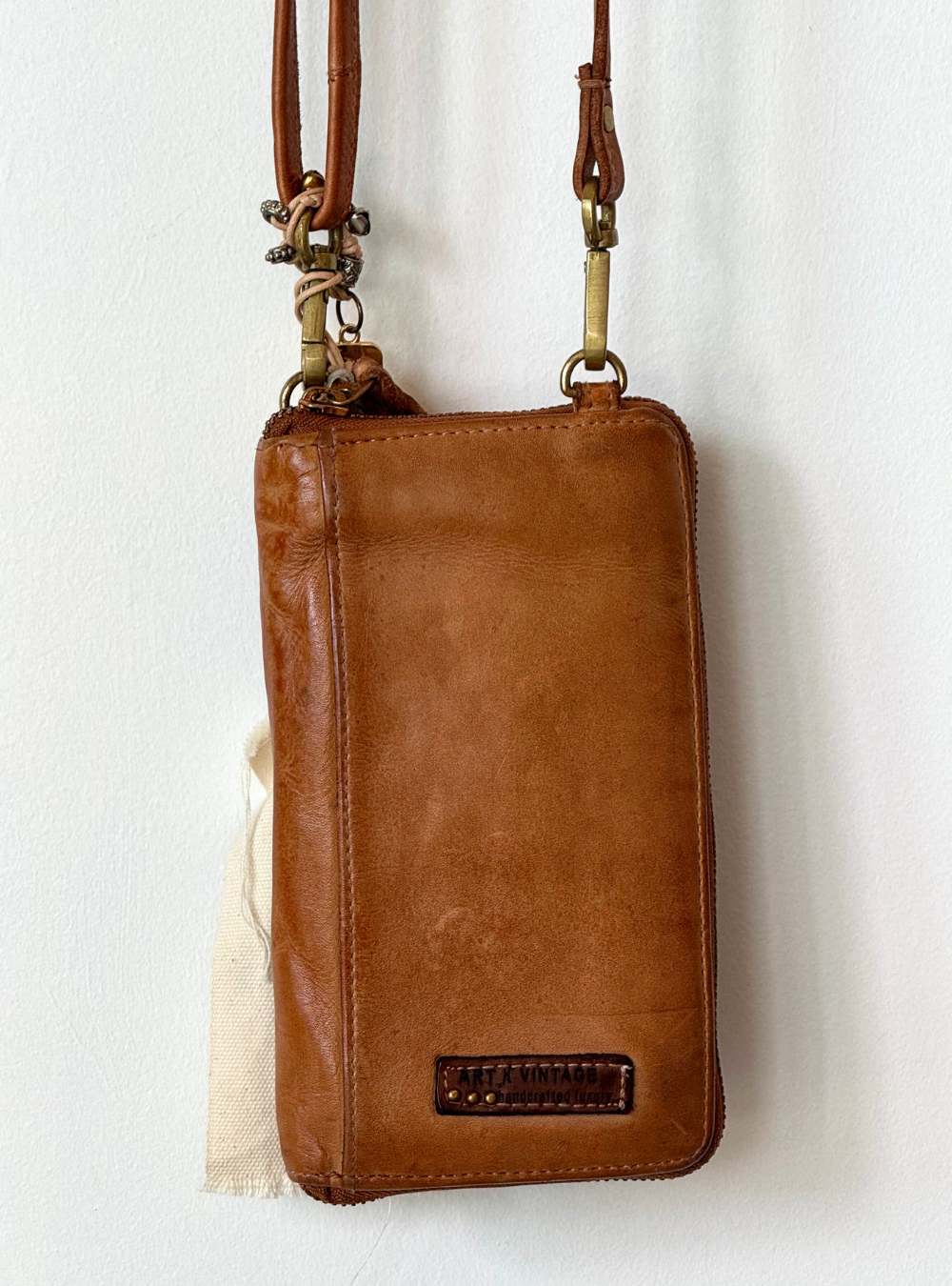 Tallin Mobile Pouch Bag - Honey