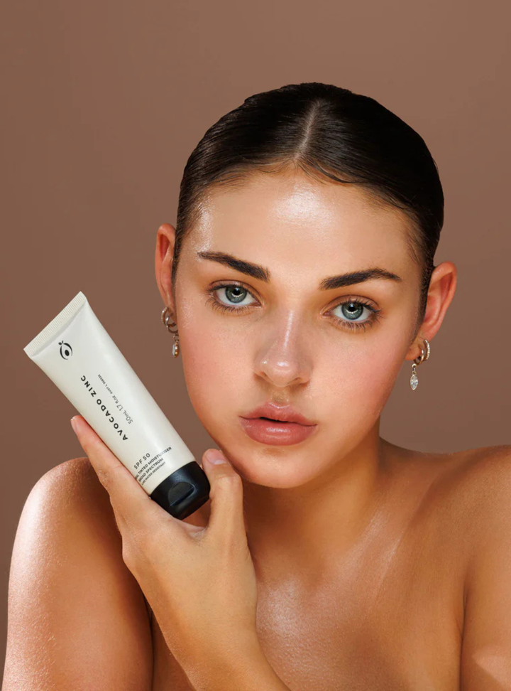 SPF 50 Natural Tinted Moisturiser - Light