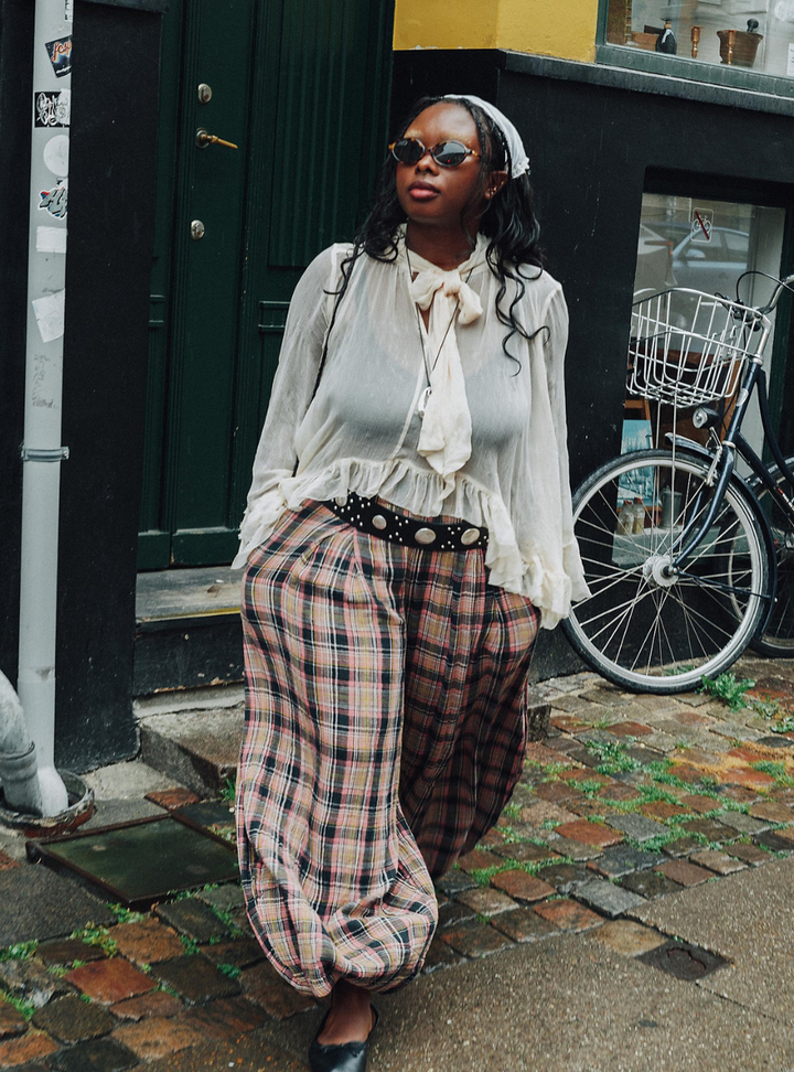 Moonflower Plaid Pull-On Balloon Pants - Black Combo