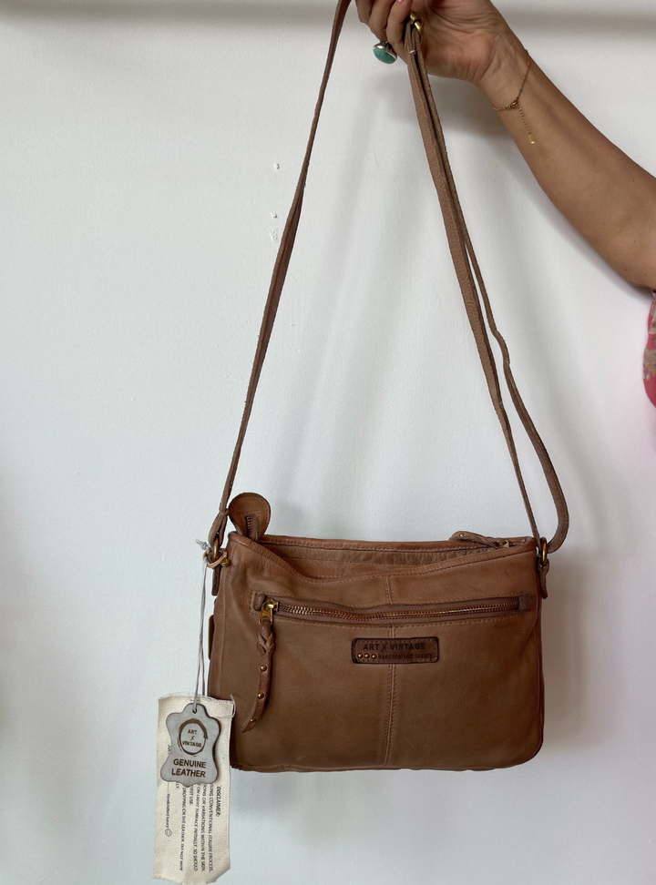 Tosca Crossbody - Taupe