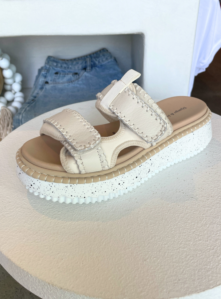 Daru White/Beige Multi Sandals