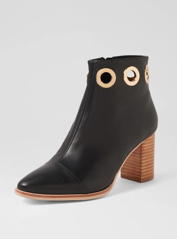 Aviva - Black Leather Boots