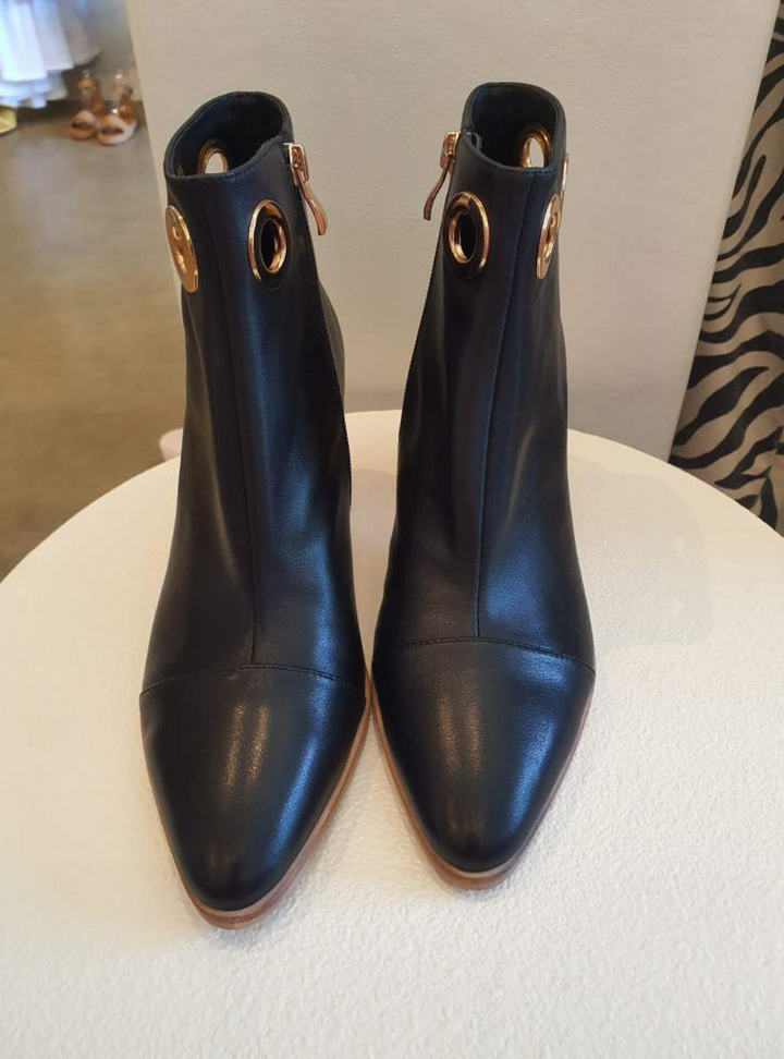 Aviva - Black Leather Boots