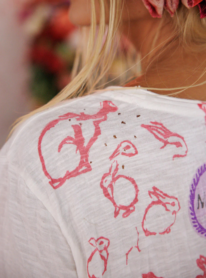 Magnolia Pearl Ducks Love Strawberries Tee 2756 - True