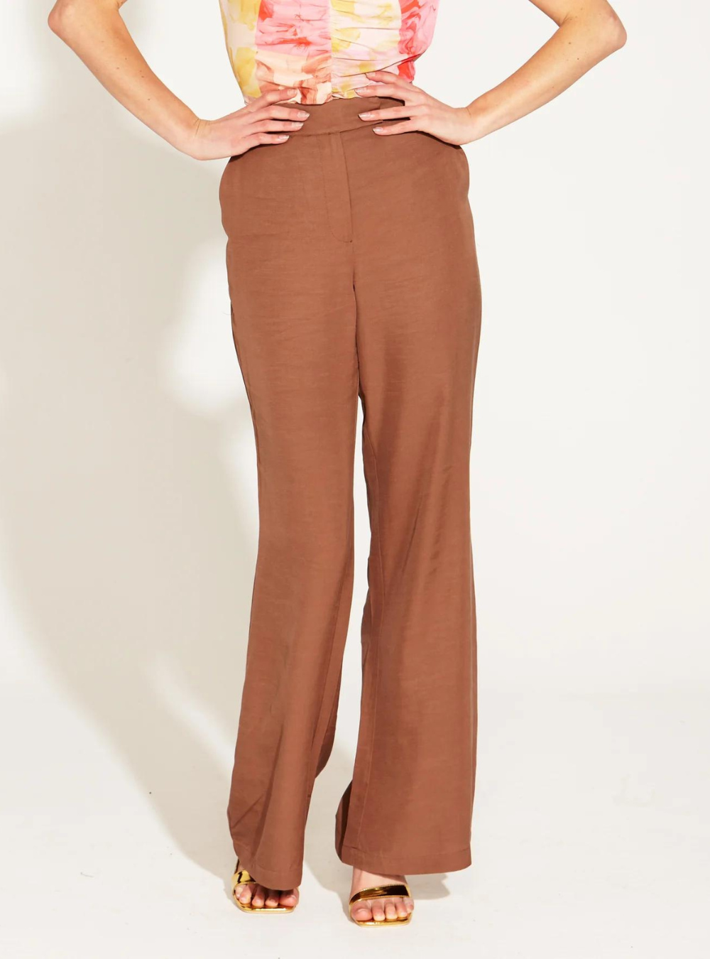 One And Only High Waisted Flared Pant - Mocha