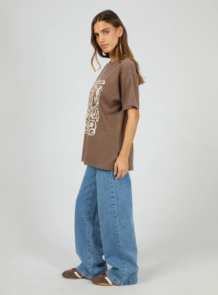 Fields Relaxed Tee - Coffee