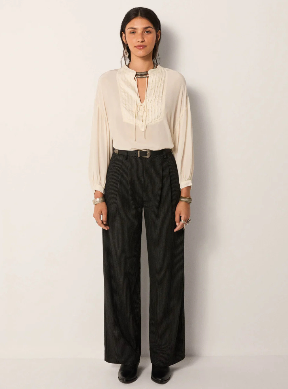 Giovanni Blouse - Tuxedo Pearl
