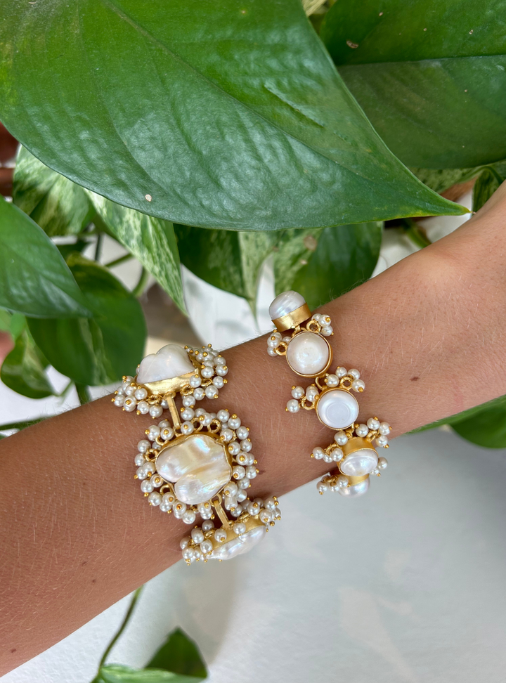 Gold Luxe Pearl Bracelet - Serene Siren