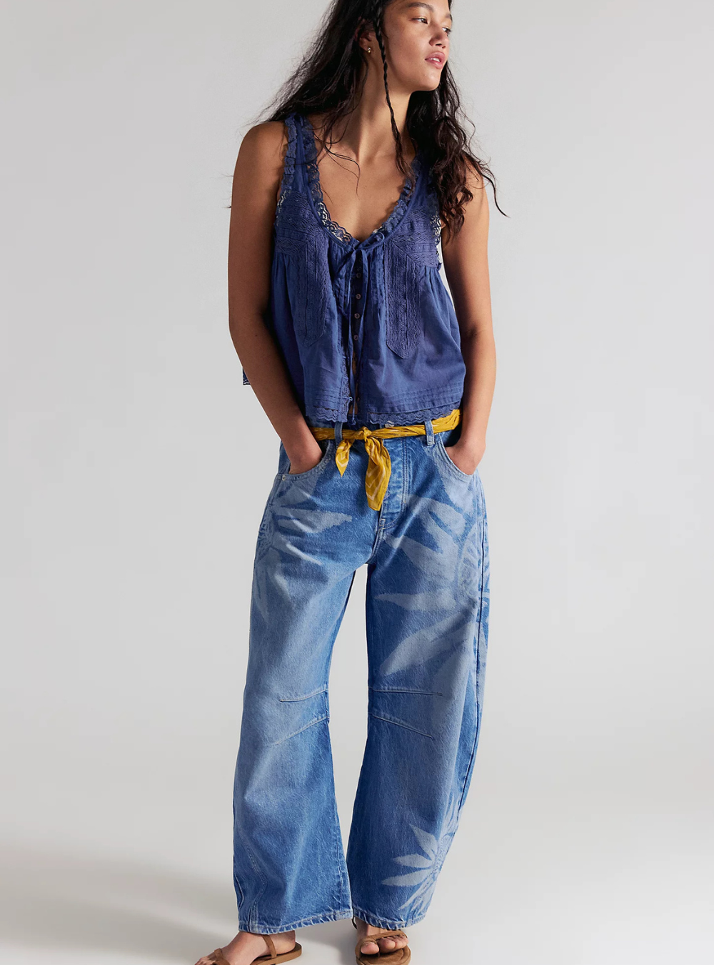 Good Luck Printed Barrel Jeans - Sun Fade