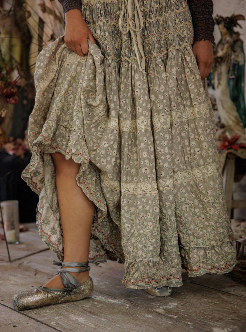 Magnolia Pearl Floral Chrystal Skirt 242 - Gypsophila