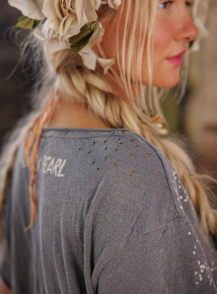 Magnolia Pearl Halo Tee 1093 - Ozzy