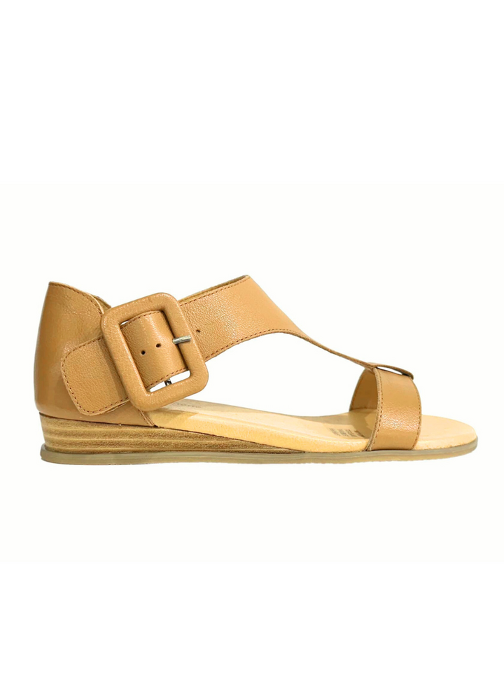 Huntlee Camel Leather Sandals