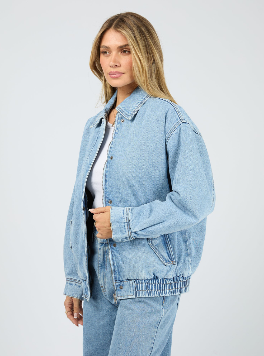 Max Bomber - Light Blue
