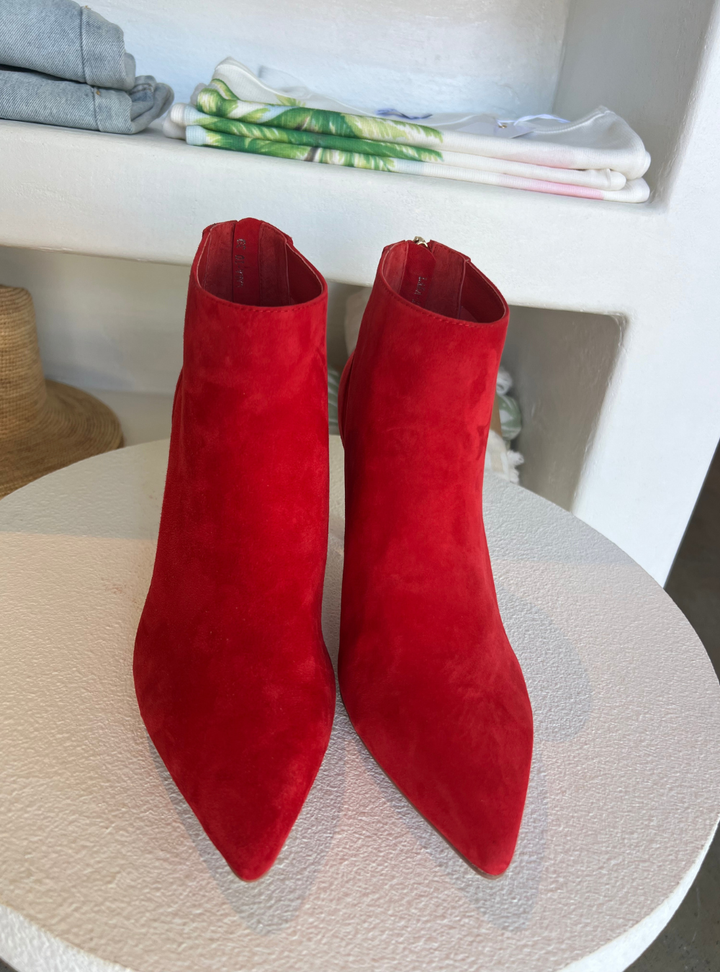 Lara - Red Suede