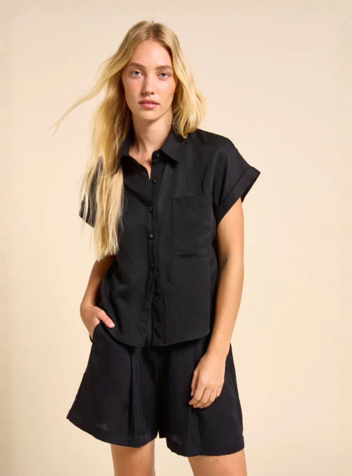 Liv Short - Black