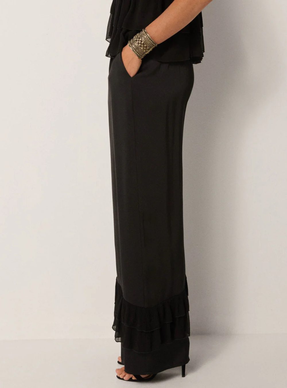 Lucia Pant - Claire de Lune