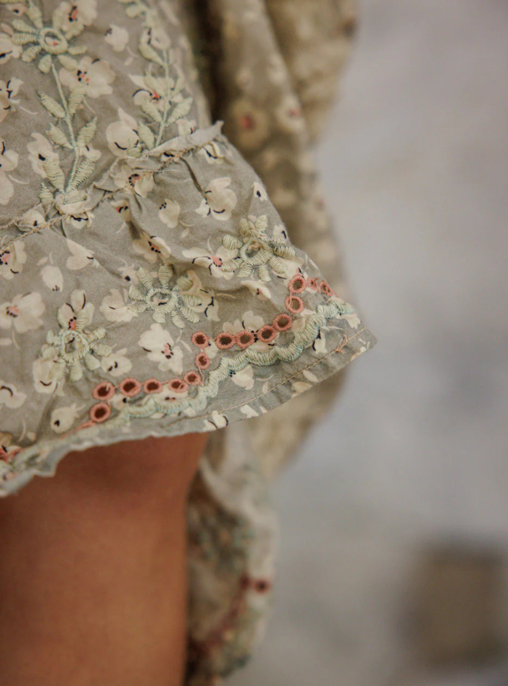 Magnolia Pearl Floral Chrystal Skirt 242 - Gypsophila