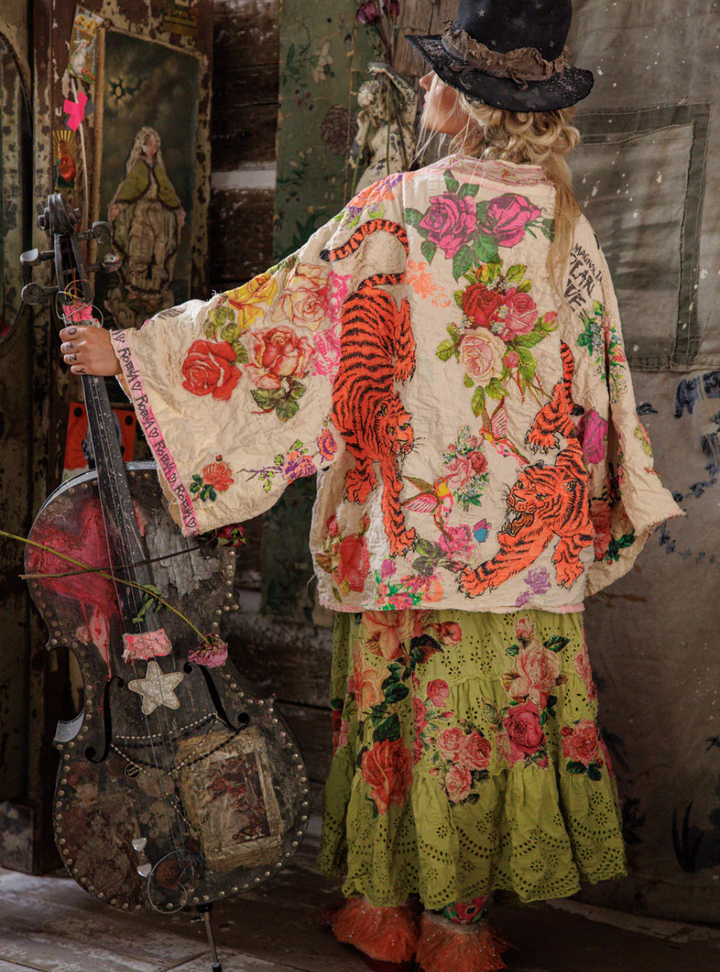 Magnolia Pearl Birch Daigo Kimono 1379 - Moonlight