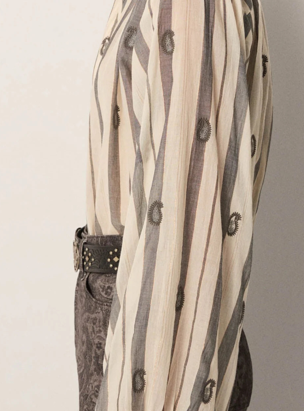 Perla Blouse - Ivory Paisley