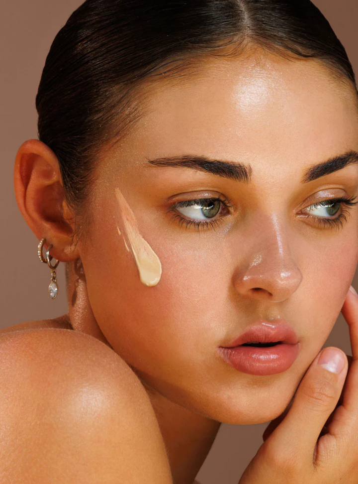 SPF 50 Natural Tinted Moisturiser - Light