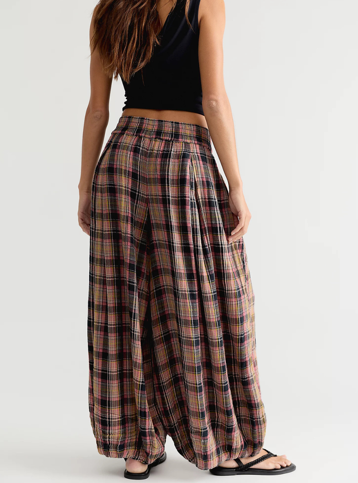 Moonflower Plaid Pull-On Balloon Pants - Black Combo