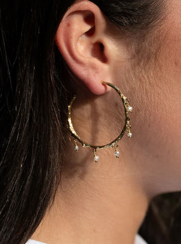 Moonlit Tide Pearl Hoop Earring