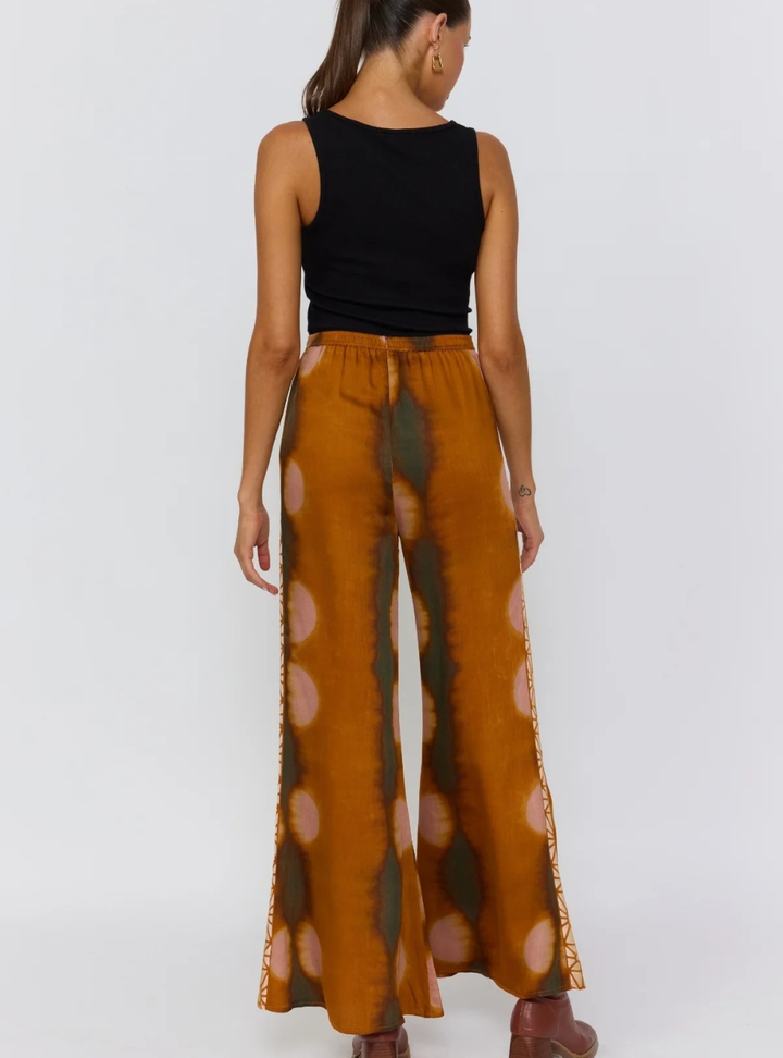 Nadia Flares - Umber