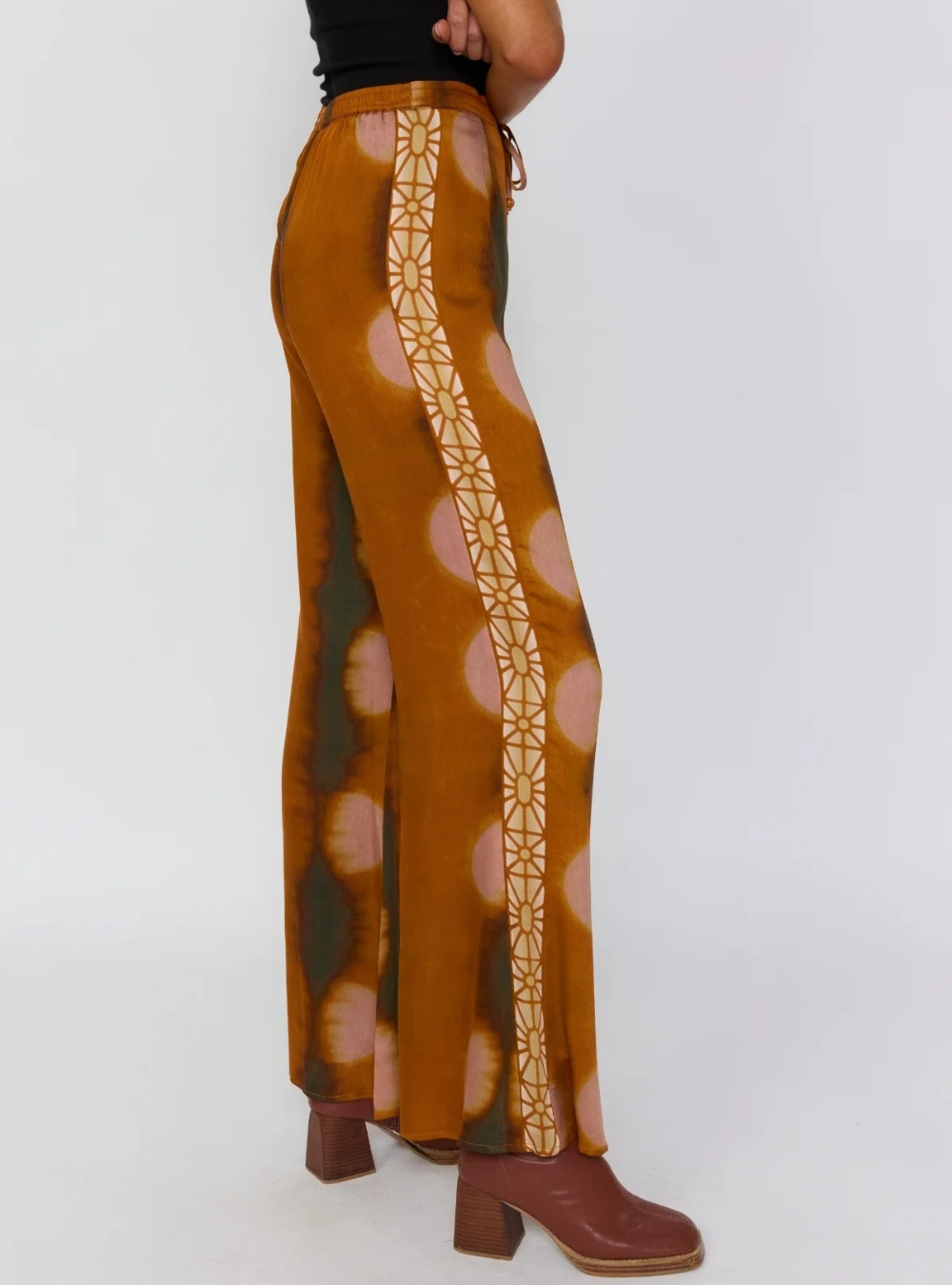 Nadia Flares - Umber