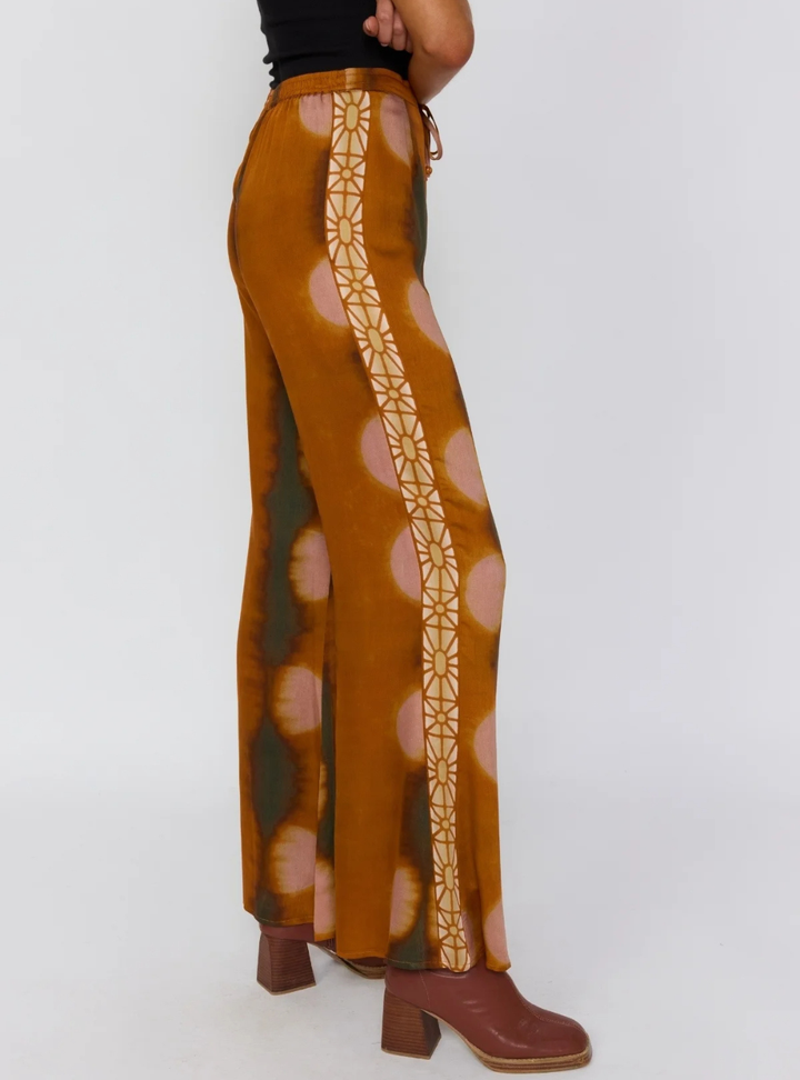 Nadia Flares - Umber