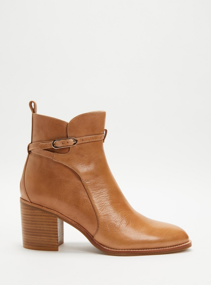 Cheniya - Latte Boot