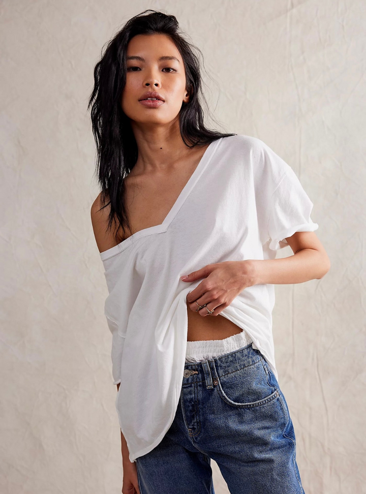 Nina V-Neck Tee - Ivory