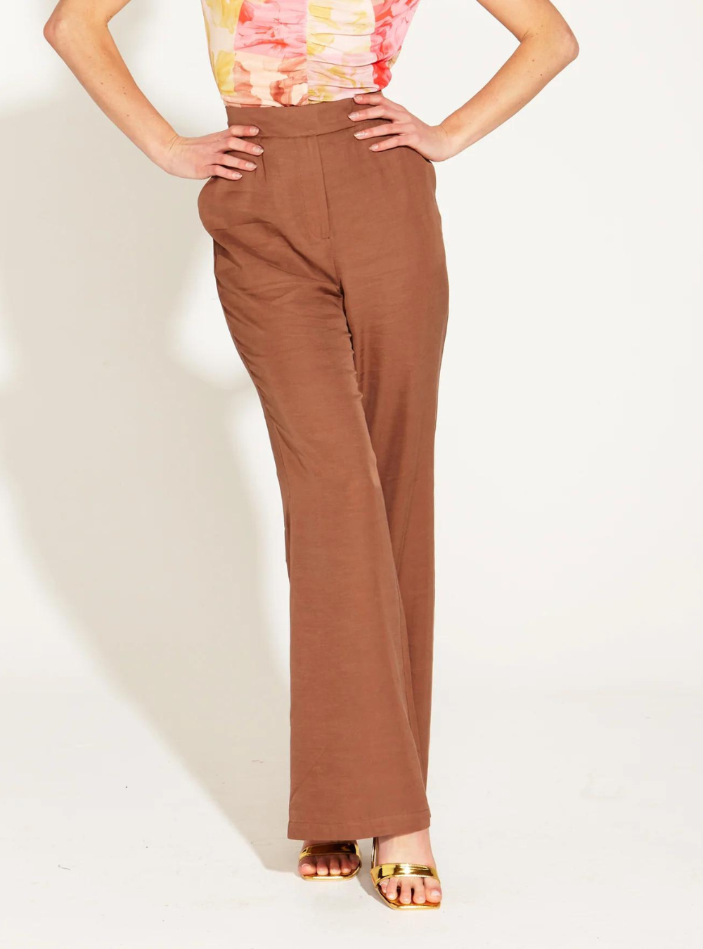 One And Only High Waisted Flared Pant - Mocha