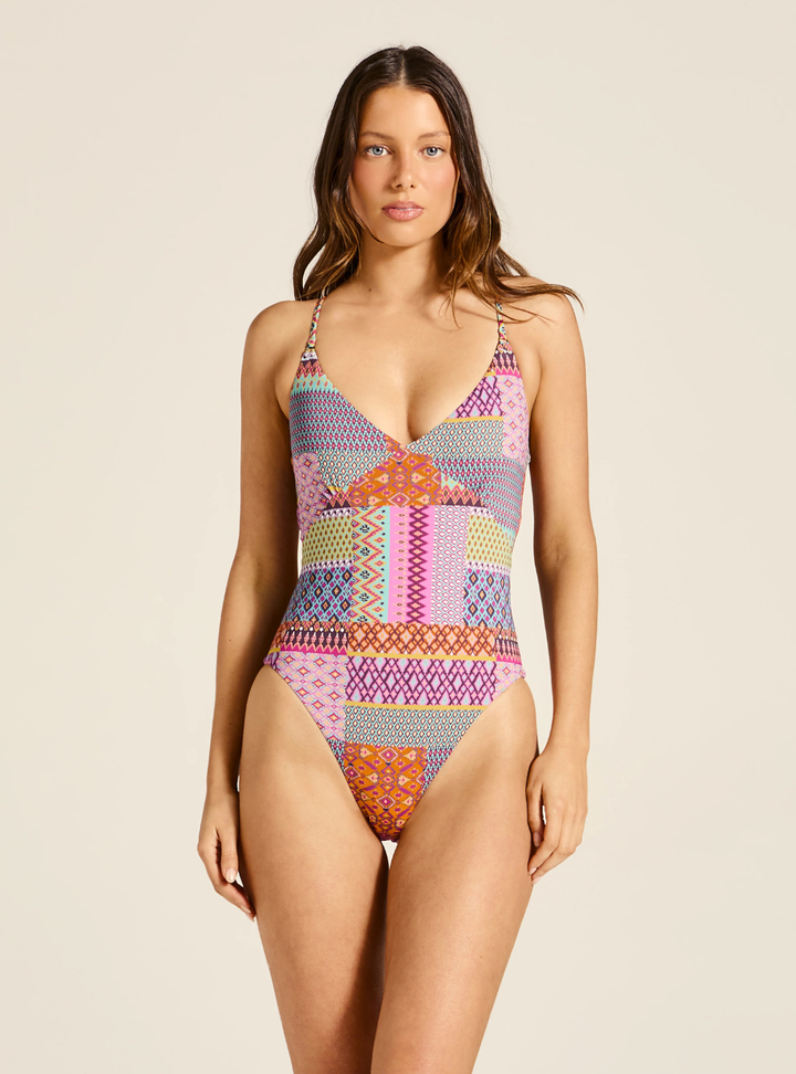 Hot Elle One Piece - Utopia Patch