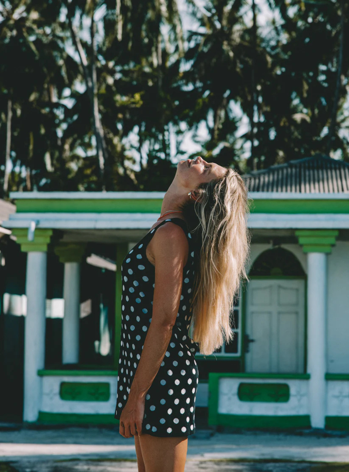 Seaside U Knit Dress - Black